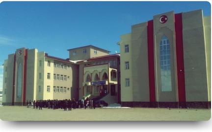 Selahaddin Eyyubi Ortaokulu Fotoğrafı